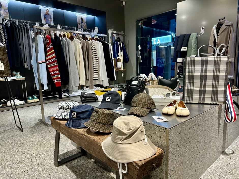 Noble Coco Dosan Branch [Tax Refund Shop](노블코코 도산점)