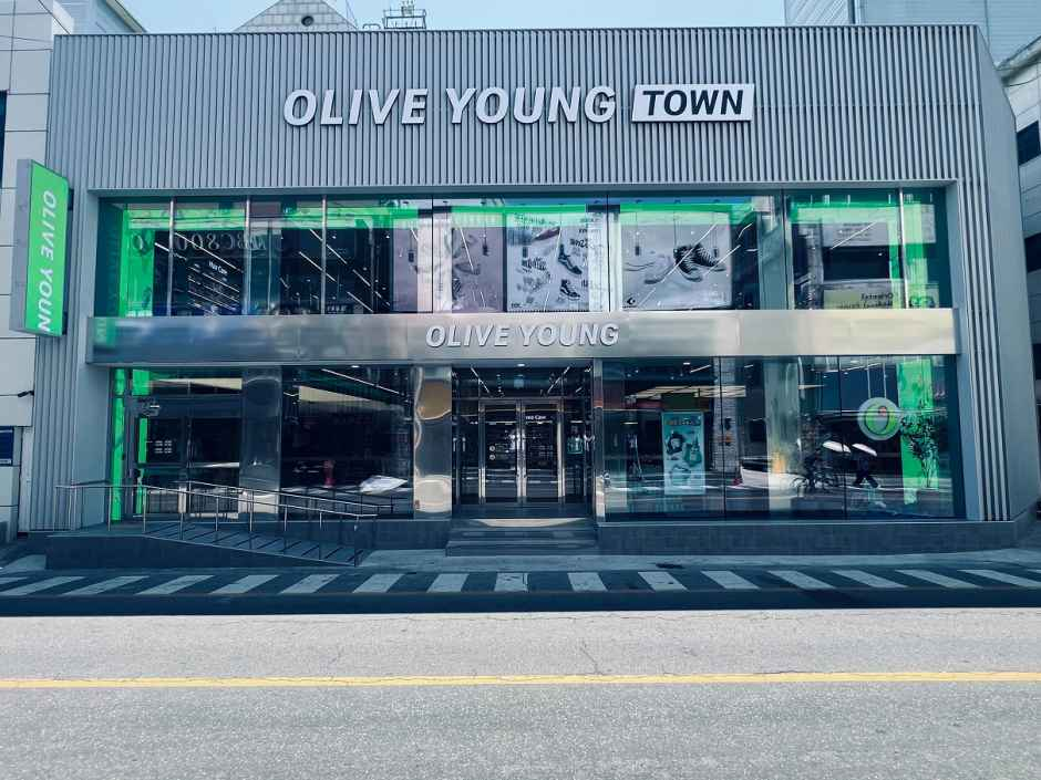 [事後免税店]Olive Young・カンヌン（江陵）タウン(올리브영 강릉 타운)