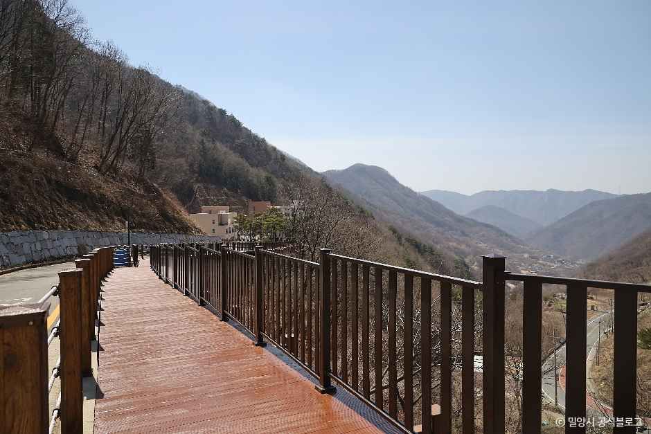 밀양 도래재 자연휴양림