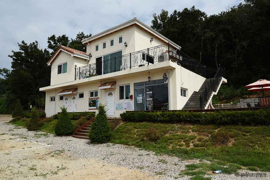 문라이트캠핑장