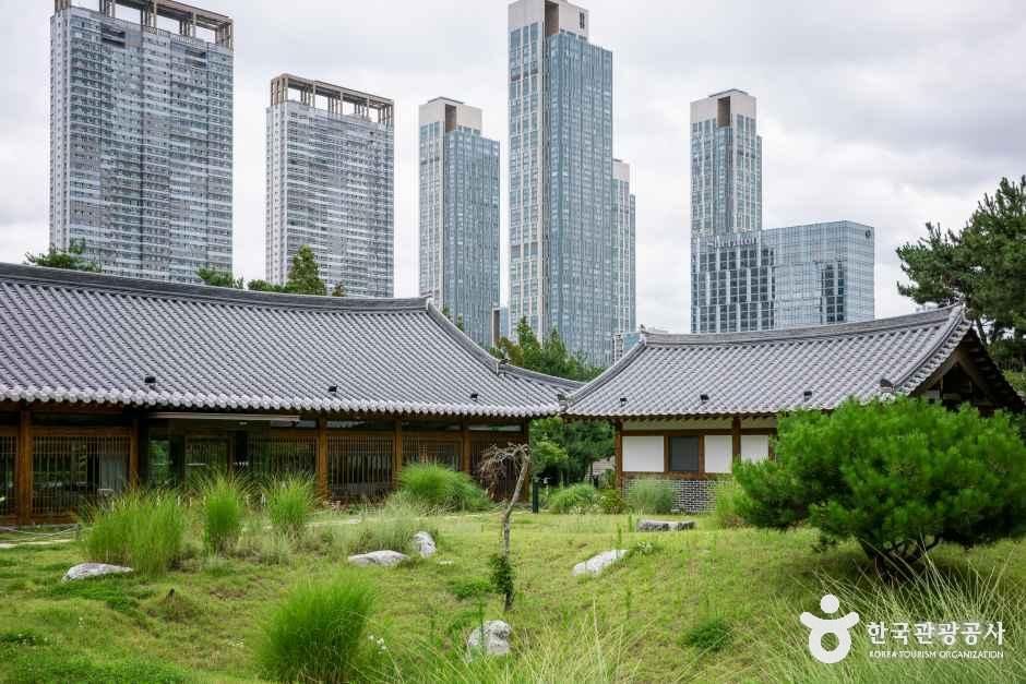 송도 한옥마을