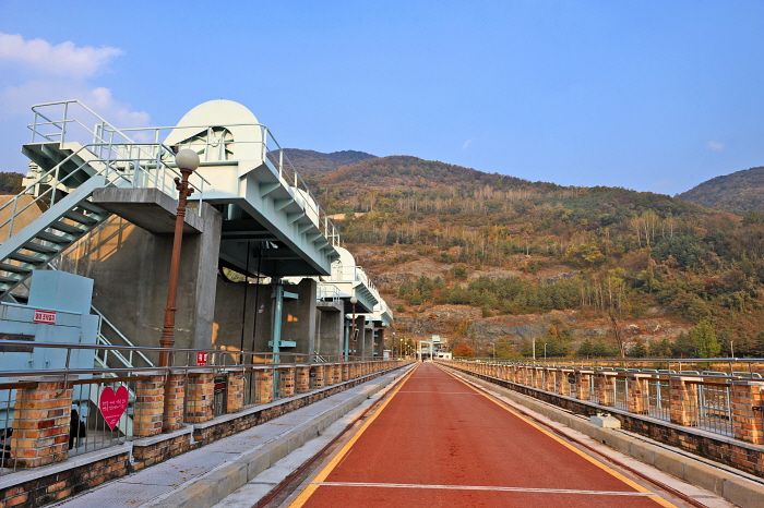 忠州大坝 br>(423593) :韩国旅游官方网站