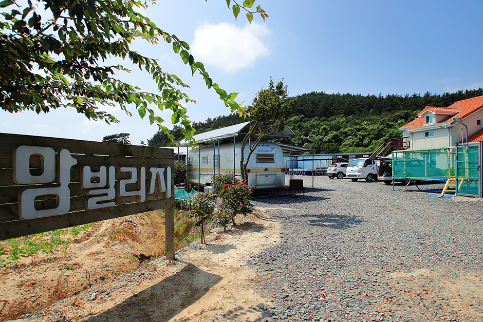 Mom Village Caravan Campground