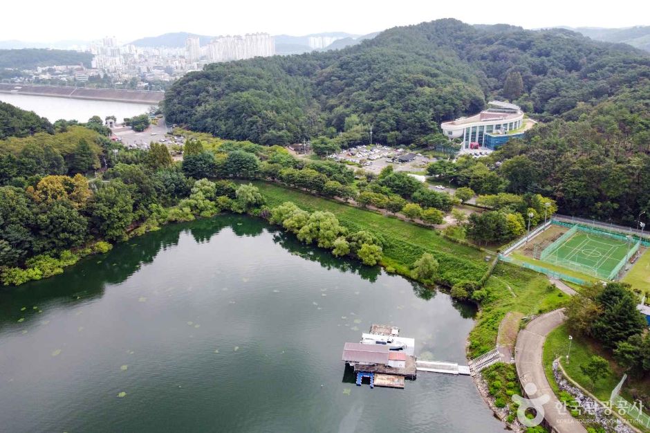 南江ダムノウル公園