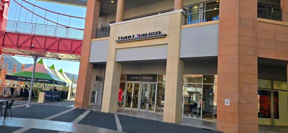 타미힐피거 롯데프리미엄아울렛 김해점