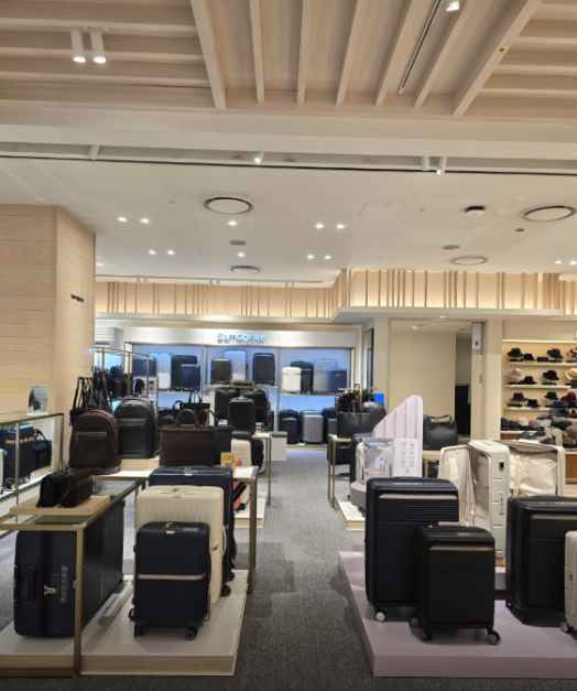 [事後免税店] Samsonite（サムソナイト）・新世界百貨店センタムシティ店(쌤소나이트 신세계백화점 센텀시티점)