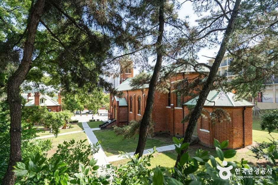 聖ベネディクト会倭館修道院（성베네딕도회 왜관수도원）