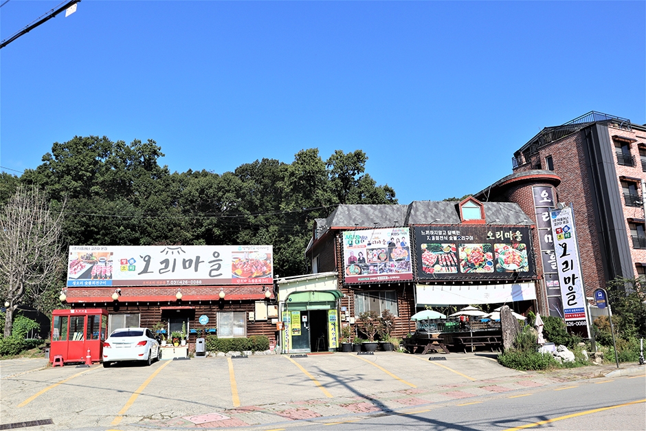鸭村