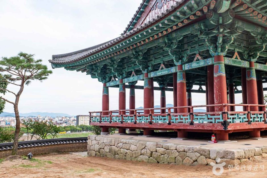 锦妆台