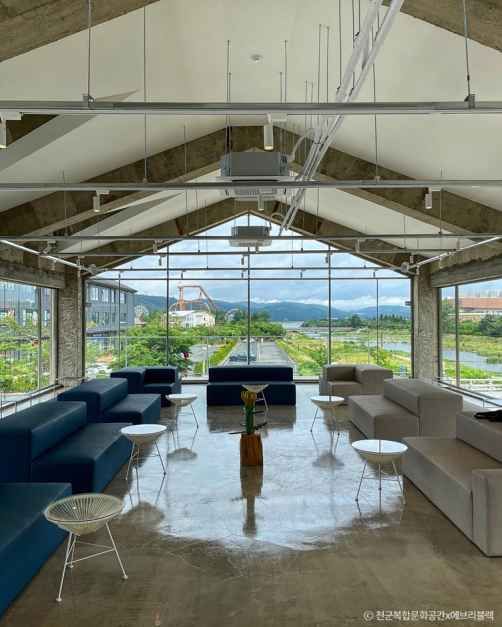 경주_천군복합문화공간x에브리블랙 (14).jpg