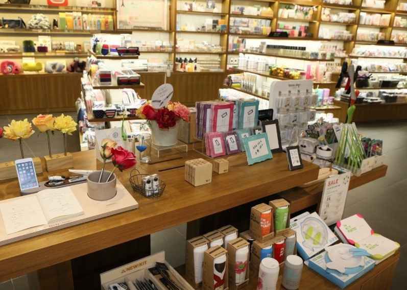 핫트랙스 현대아울렛 동대문점