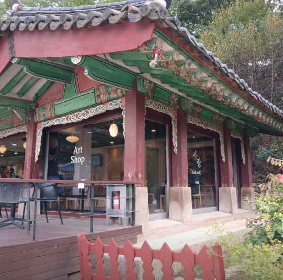 Korea Heritage Agency Changdeokgung Gift Shop[Tax Refund Shop](국가유산진흥원 창덕궁상품관)