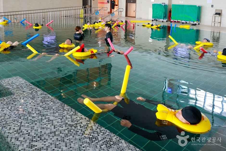 Aqua Exercise (Water Exercise)