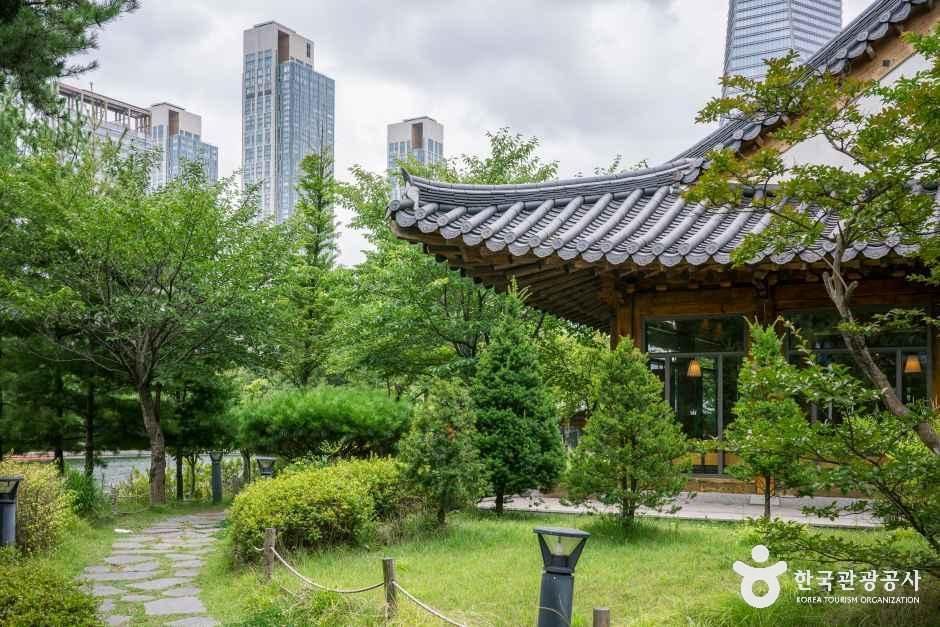 송도 한옥마을