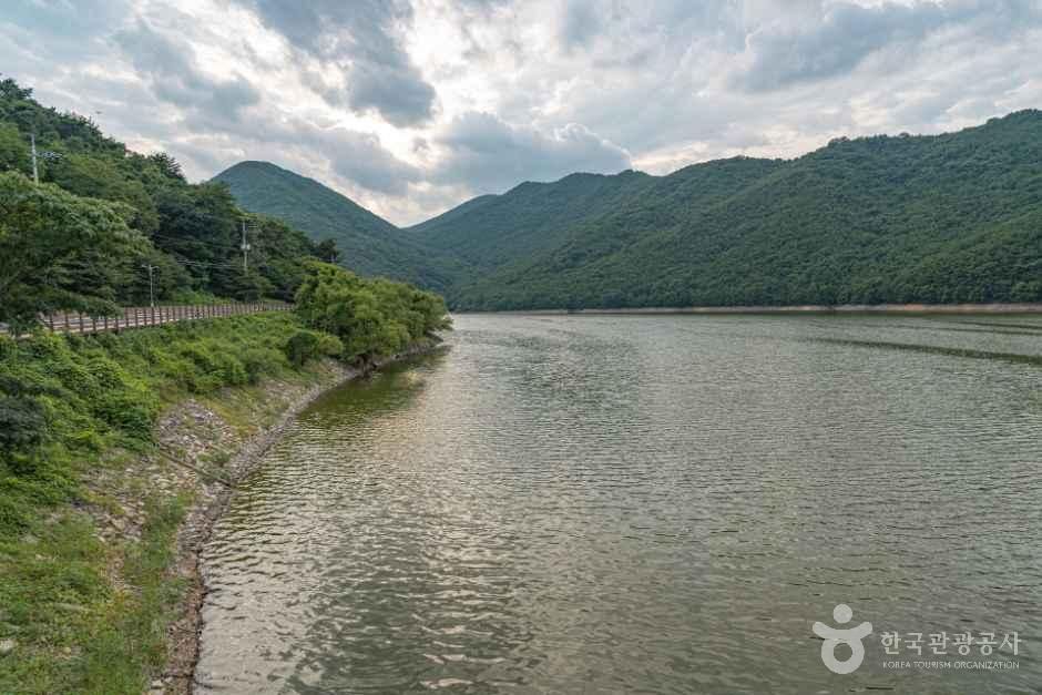 주암산가창저수지 - 대구광역시 달성군 가창면 용계리 관광 명소