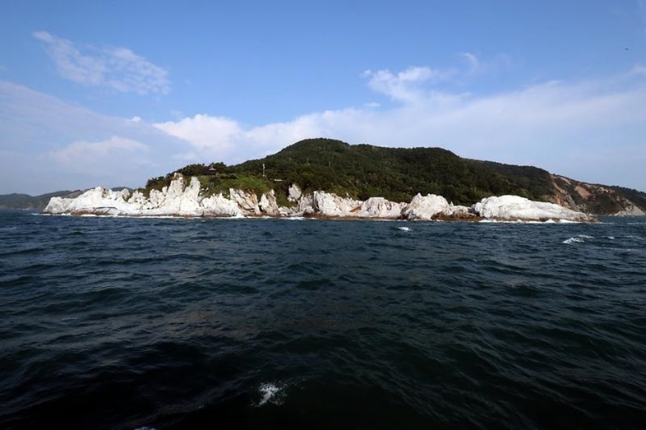 분바위와 월띠