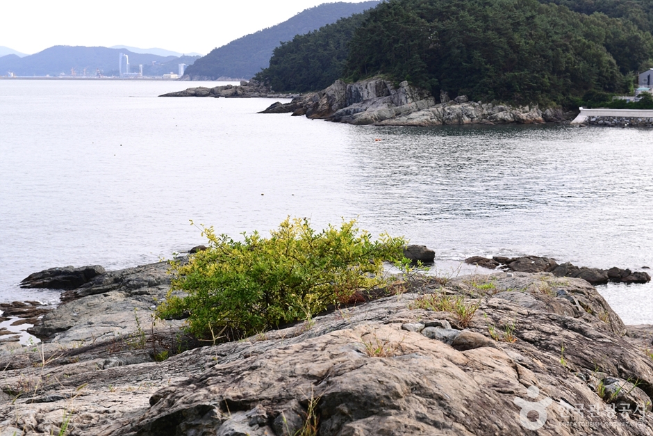 Mosageum Beach