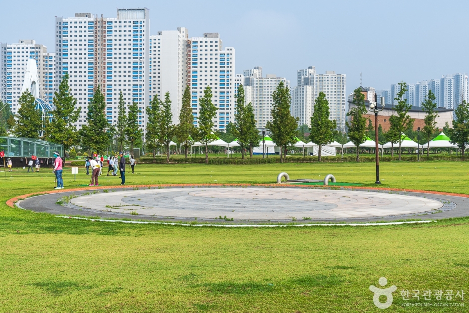 Dosol Square
