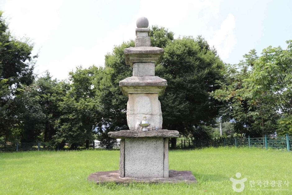 忠州 元平里 三层石塔