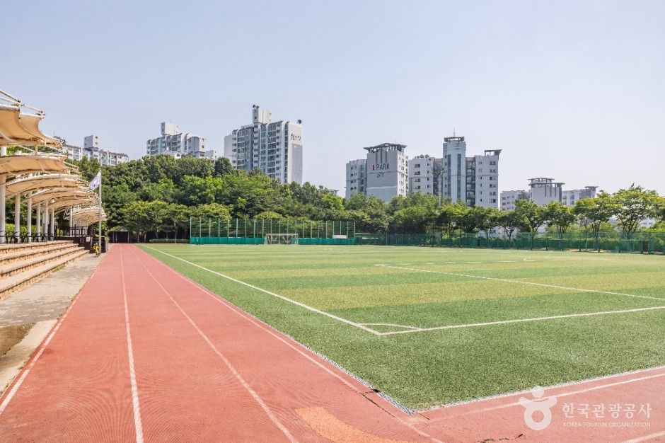 陵内近隣公園