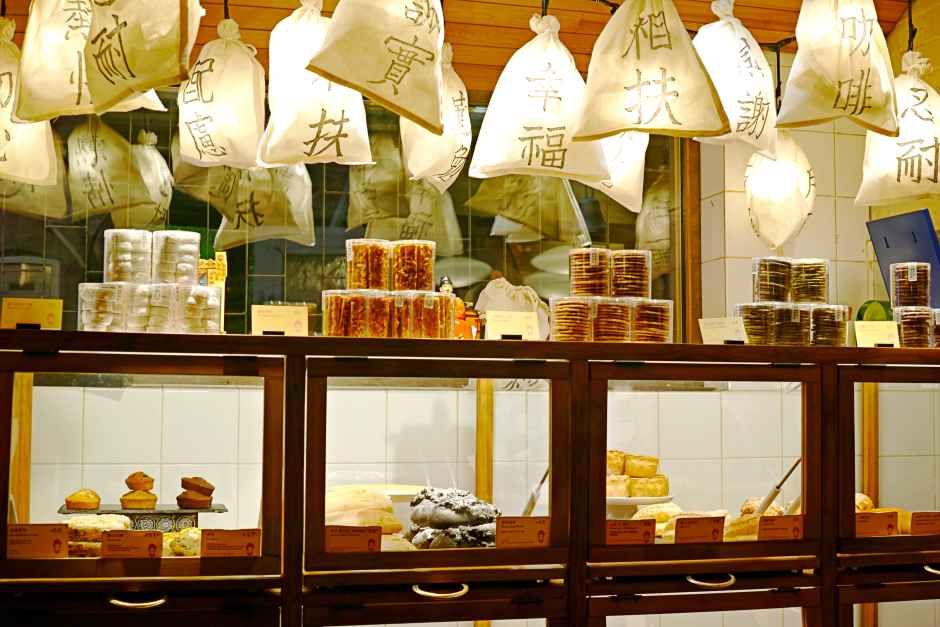 Assorted desserts