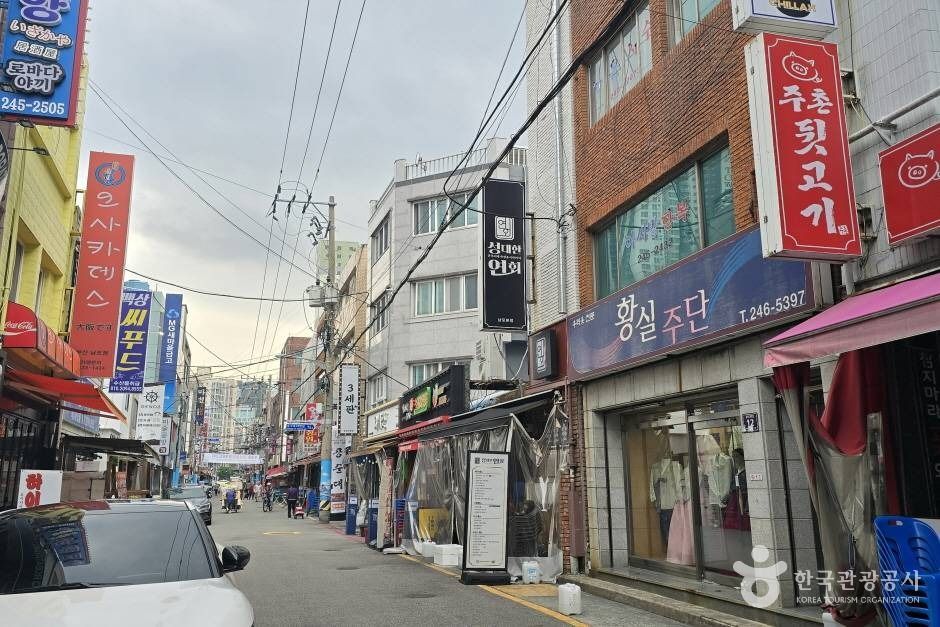 富平洞韩服街