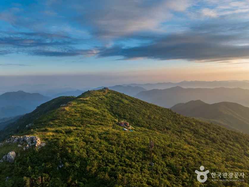 Deogyusan National Park (Main Office, Jeoksang Station)