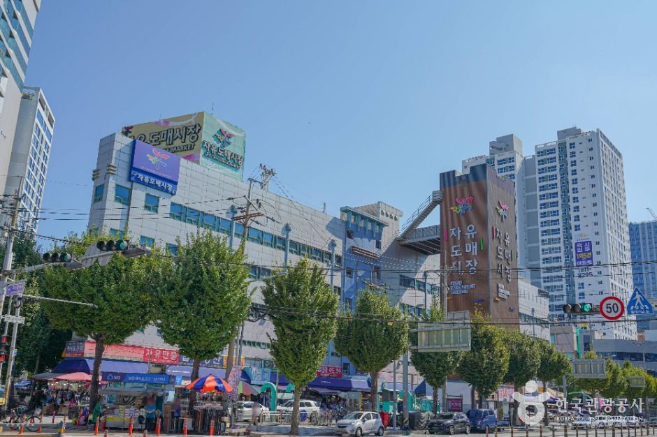釜山自由批发市场