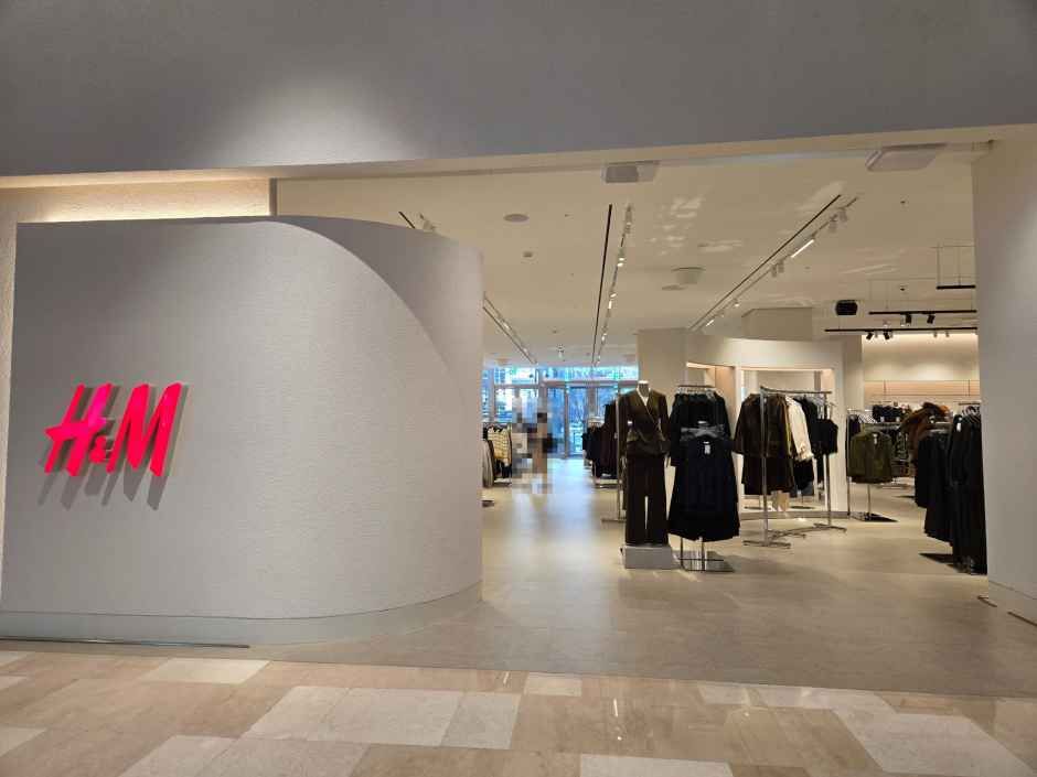 H&M 롯데월드몰점