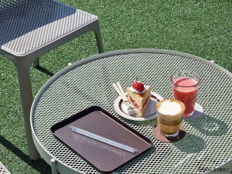 밀양_카페 남포리 (3).jpg