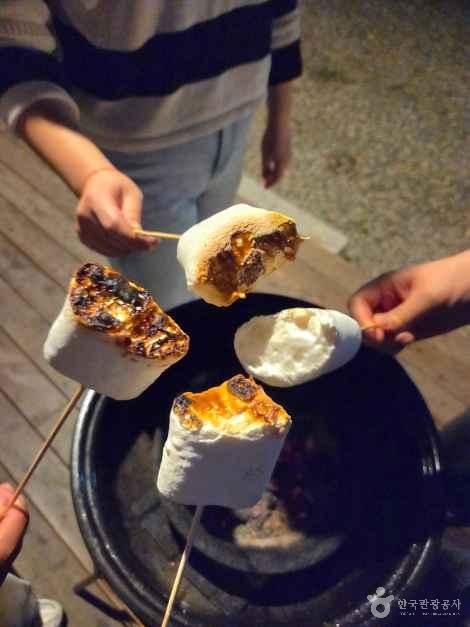 그랑블루글램핑&펜션