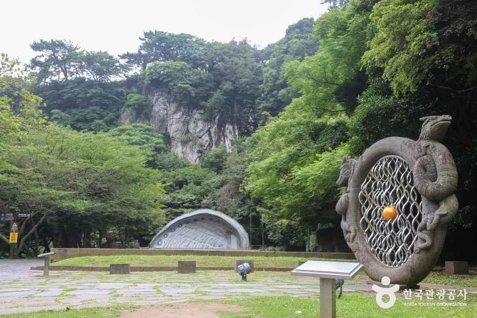 천지연폭포