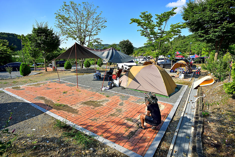 高山ムクゲオートキャンプ場