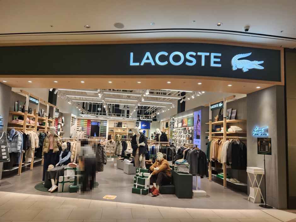 ラコステ スターフィールド水原店
