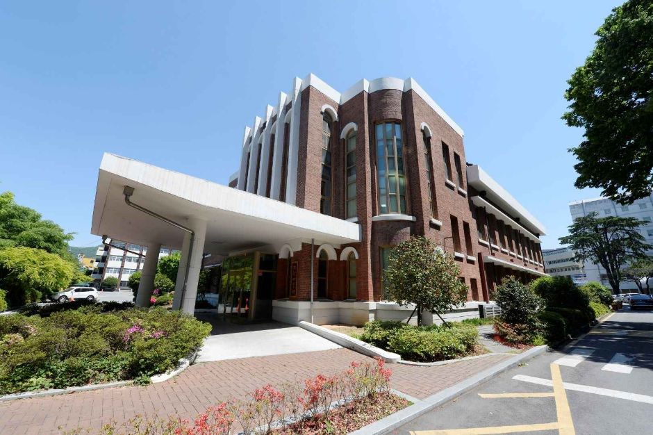 全南大学医学博物馆（全南大学医科大旧本馆）