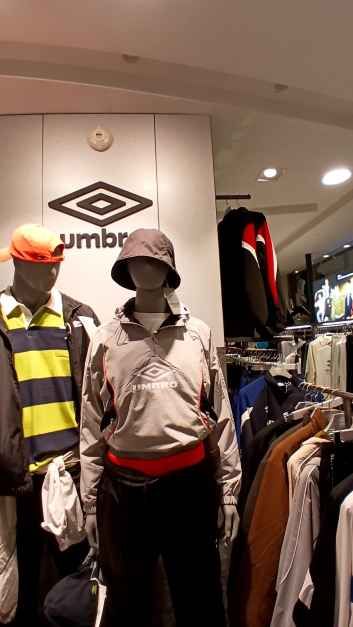 UMBRO 乐天百货建大Star City店