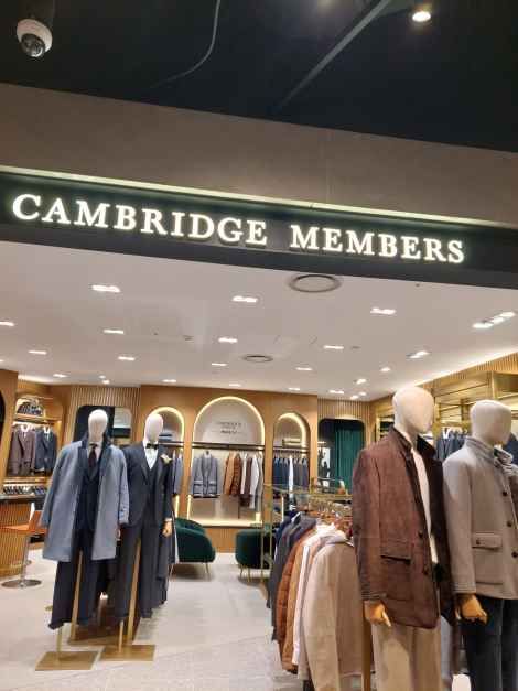 Cambridge Members 新世界百货 Centum City店