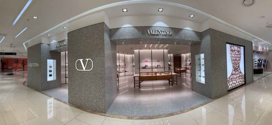 [事後免税店] VALENTINO（ヴァレンティノ）・ギャラリア百貨店タイムワールド店(발렌티노 갤러리아백화점 타임월드점)
