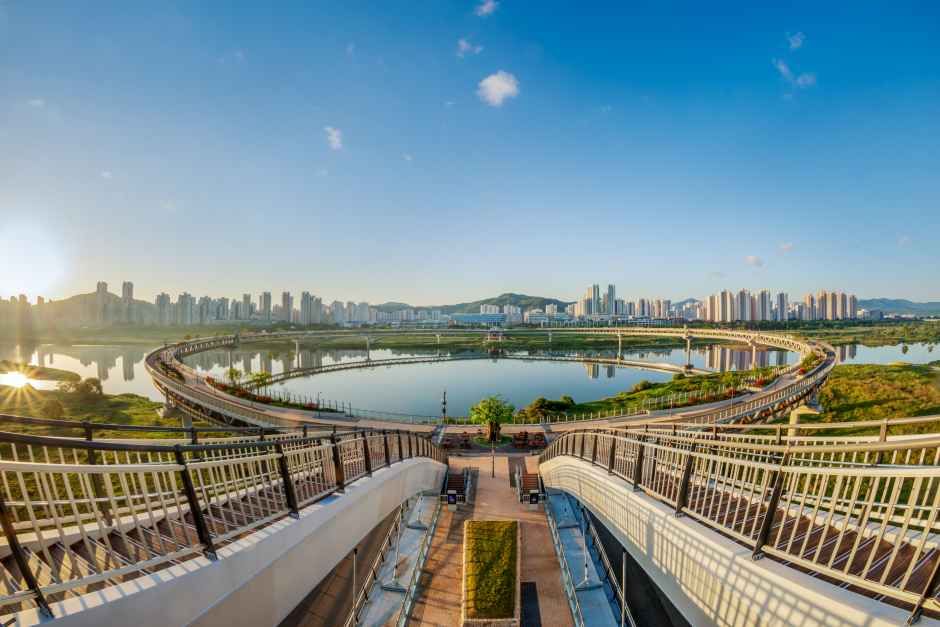 Geumgang Pedestrian Bridge