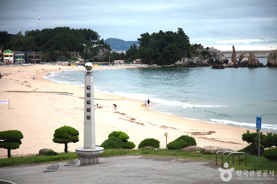 海歌词遗址