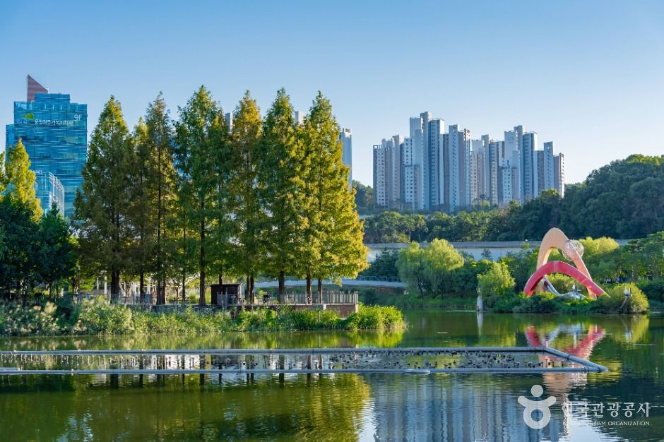 冬柏湖水公園