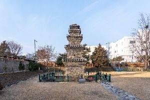 안동 운흥동 당간지주와 오층전탑