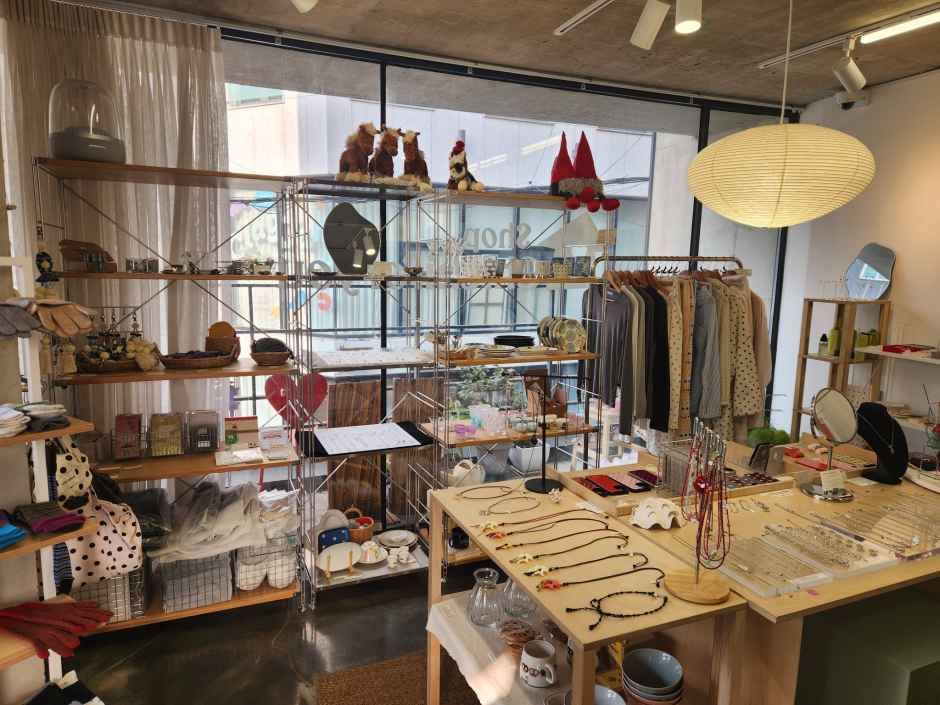 Chichi For You [Tax Refund Shop](치치포유)