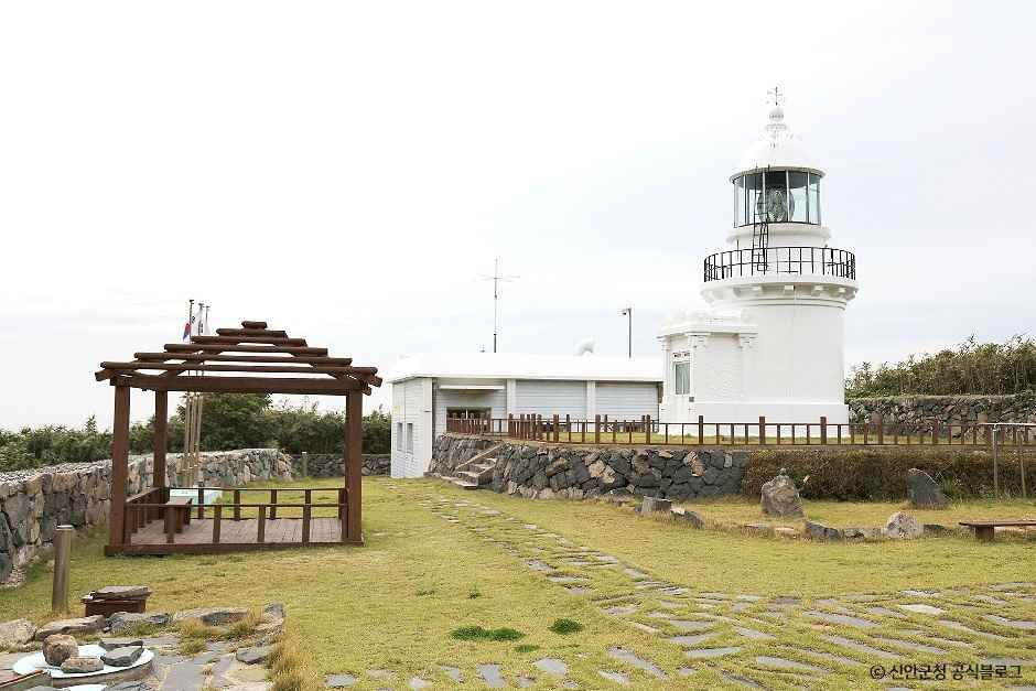신안 소흑산도 등대