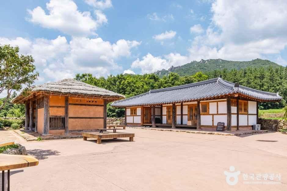 Baegun Tea Room 2