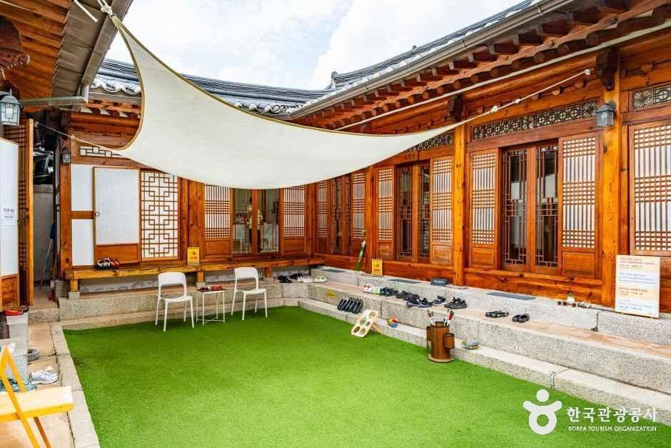 북촌전통공예체험관