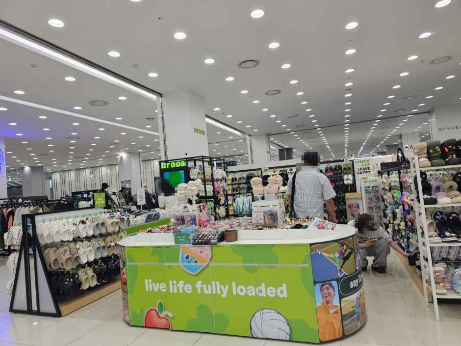 Crocs Moda Outlet Incheon Branch