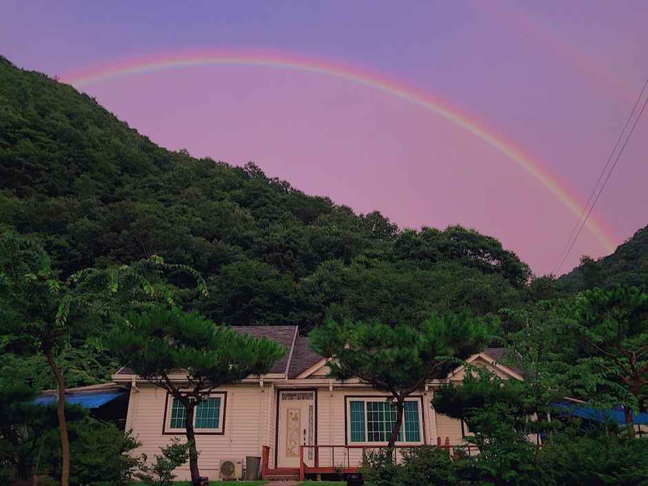 부귀산장펜션&숲속캠핑장