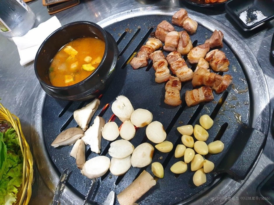 練炭サムグプジ