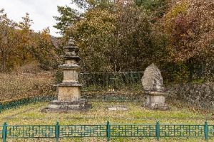 용운사지 삼층석탑